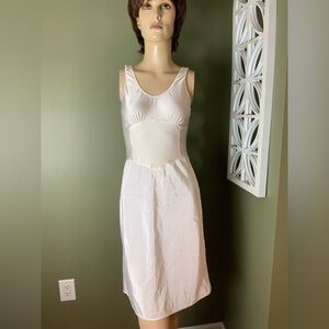 Farr West Elegant White Slip size 34